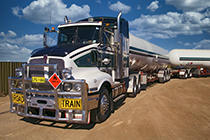 Lastwagenzug, Road Train, Stuart Highway, SÃ¼daustralien, Australien - truck, road train, stuart highway, southaustralia, australia